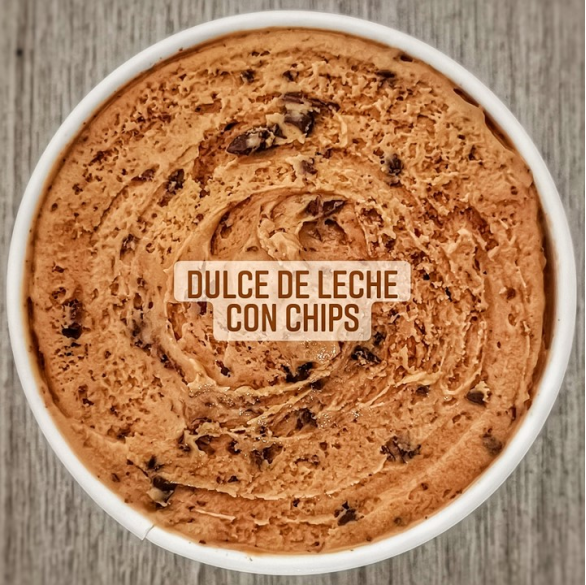 Dulce de leche con chips. ½ Litro